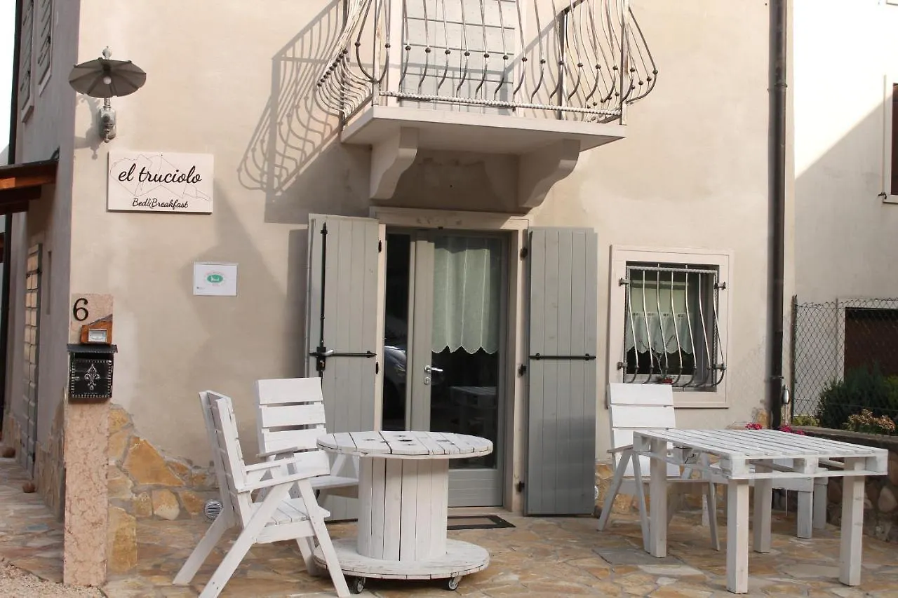 El Truciolo Bed & Breakfast Rivoli Veronese Italy